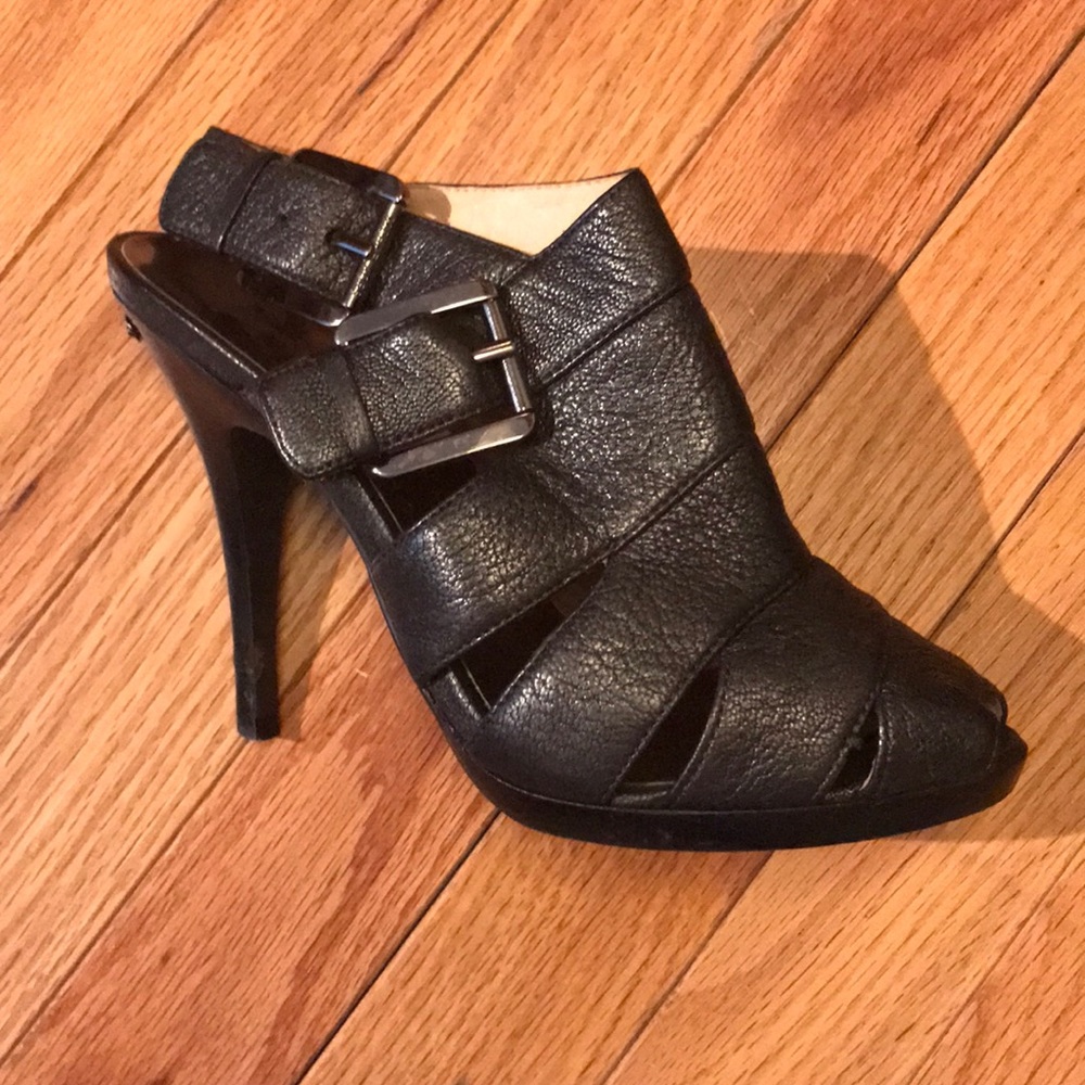 Michael Kors Pump- size 7 dark grey buckle 4.5 in